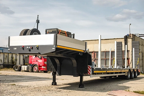 Низкорамный полуприцеп-тяжеловоз САВ 93183R (536062) г/п 40-45 тн, 3 оси, мехтрапы