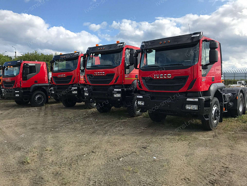Седельный тягач IVECO-AMT 633911